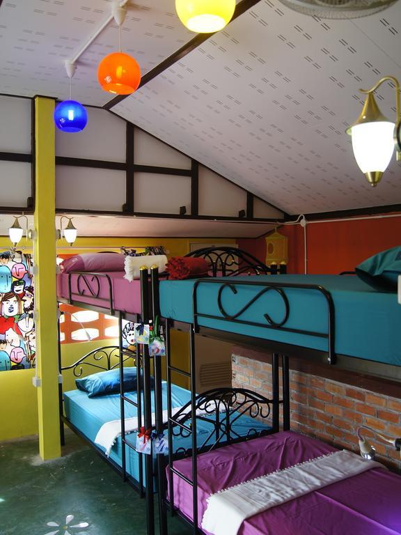 Dorm Des Fleurs Hostel Khao Lak Exteriér fotografie