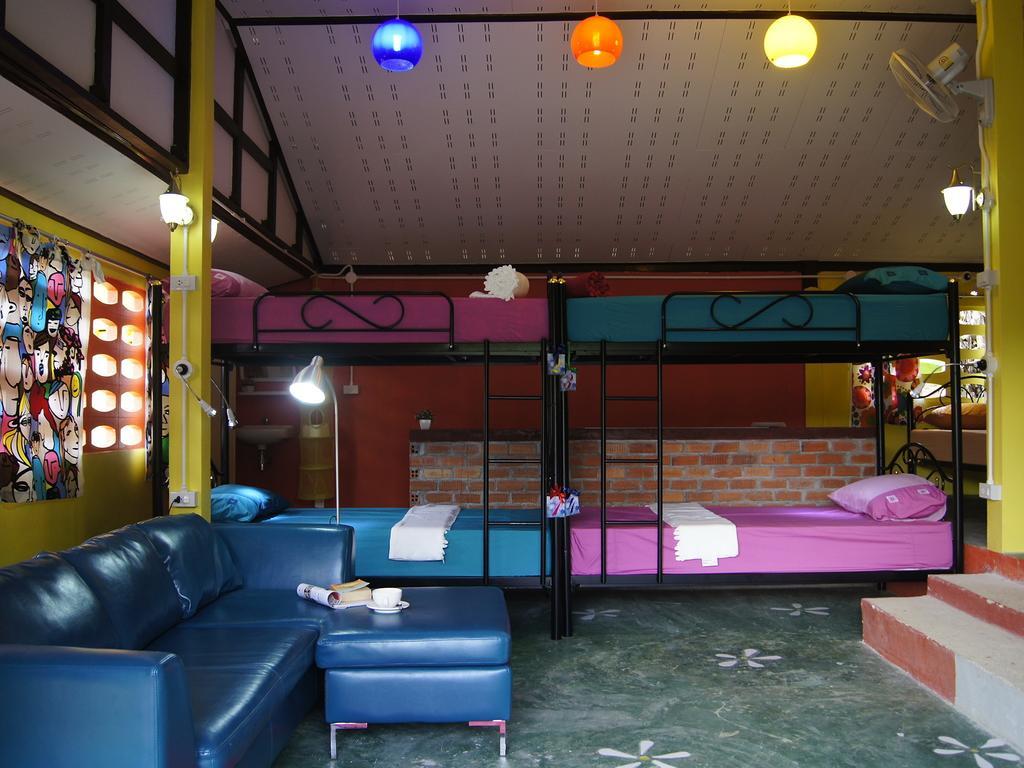 Dorm Des Fleurs Hostel Khao Lak Exteriér fotografie